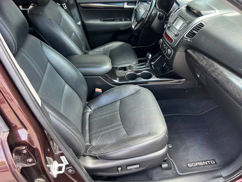 Used 2015 Kia Sorento EX AWD/4WD image 13