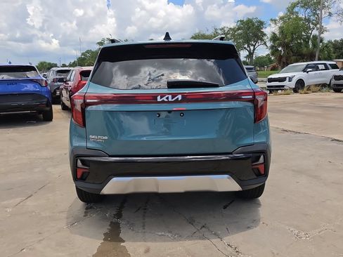 New 2026 Kia Seltos EX FWD image 6