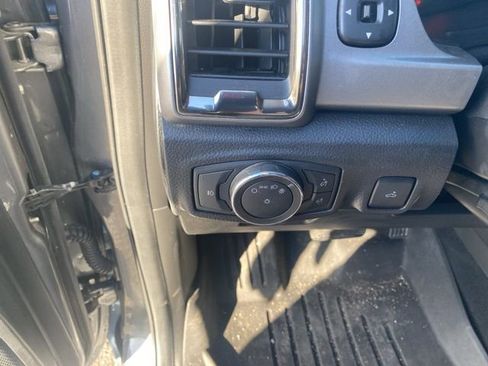 Used 2022 Ford Ranger XLT w/ Equipment Group 301A Mid AWD/4WD image 19