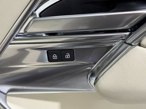 New 2026 Land Rover Range Rover Long Wheelbase Autobiography AWD/4WD image 23