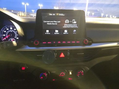 Used 2020 Kia Forte GT image 30