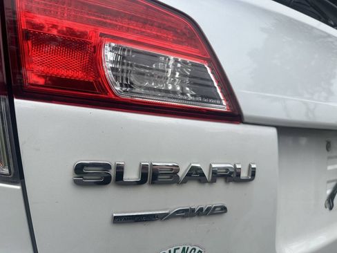 Used 2012 Subaru Outback 2.5i Premium w/ All-Weather Pkg AWD/4WD image 9