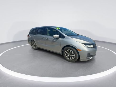 Used 2025 Honda Odyssey EX-L image 2