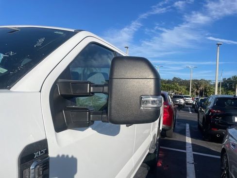 Used 2024 Ford F250 XLT image 5