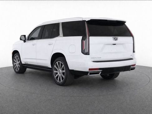 Used 2024 Cadillac Escalade Premium Luxury Platinum AWD/4WD image 2