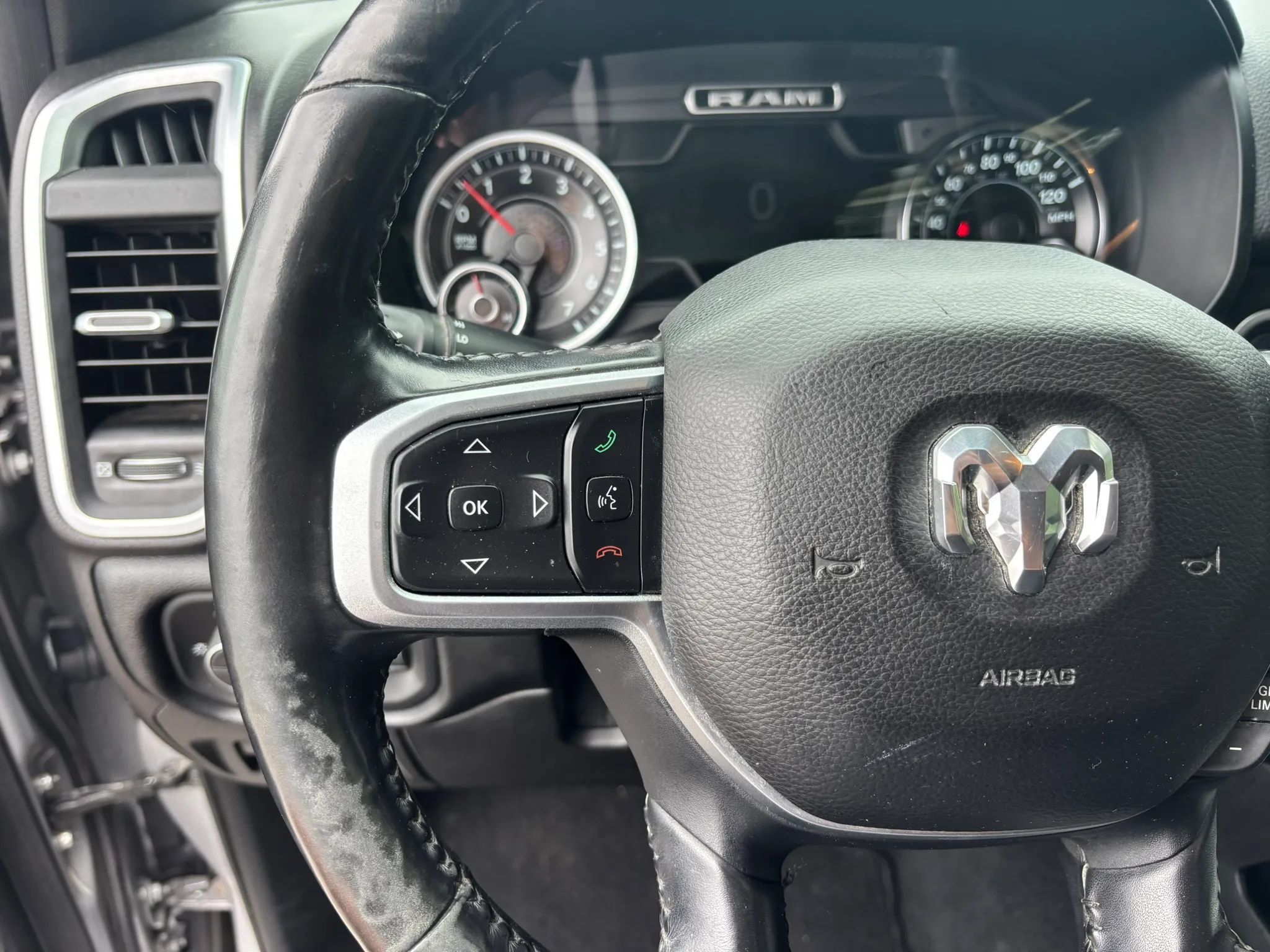 Used 2019 RAM 1500 Big Horn AWD/4WD image 12