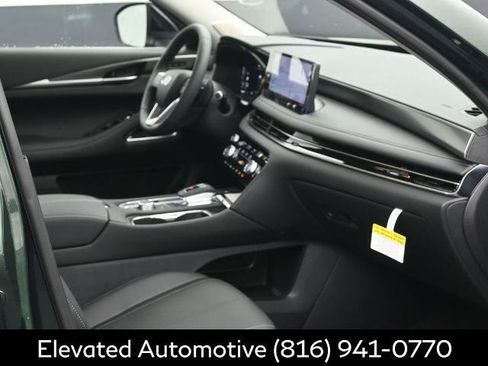 Certified 2026 INFINITI QX60 Luxe w/ Cargo Package AWD/4WD image 6