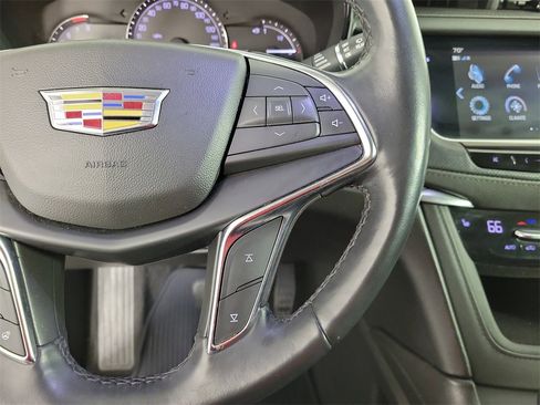 Used 2019 Cadillac XT5 Luxury image 23