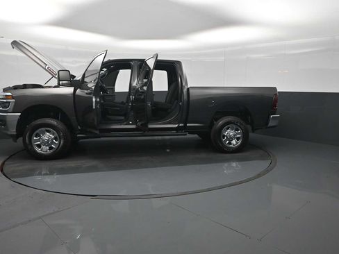 Used 2025 RAM 2500 Tradesman image 29