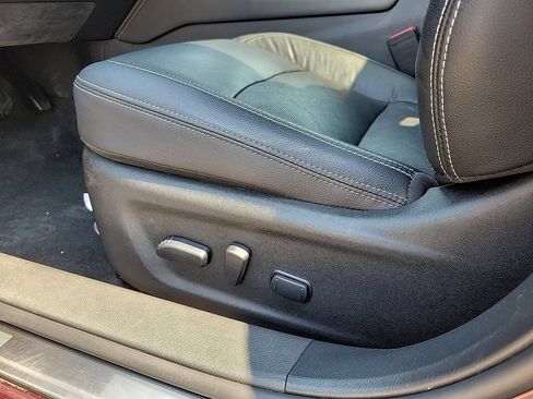 Used 2024 Nissan Altima 2.5 SL FWD image 12