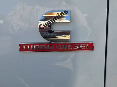 Used 2024 RAM 2500 Big Horn w/ Off Road Package AWD/4WD image 9