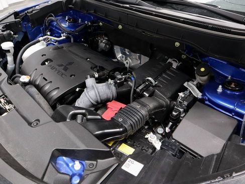 Used 2025 Mitsubishi Outlander Sport SE image 16