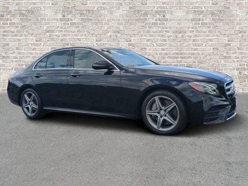 Used 2017 Mercedes-Benz E 300 4MATIC w/ Premium 1 Package image 1