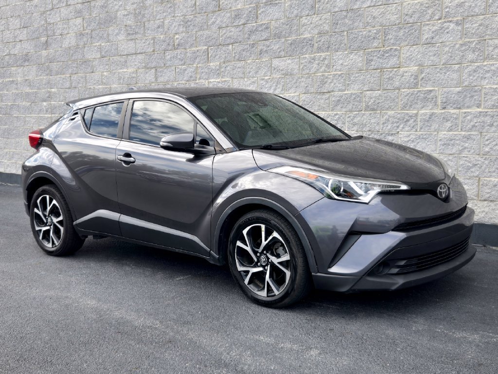 Used 2019 Toyota C-HR XLE FWD image 7