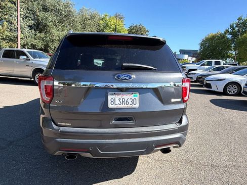 Used 2019 Ford Explorer XLT w/ Equipment Group 202A FWD image 6