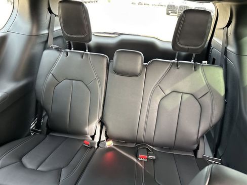 New 2026 Chrysler Voyager LX image 12