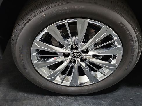 New 2026 Toyota Grand Highlander AWD image 9