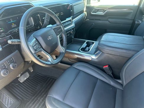 Used 2024 Chevrolet Silverado 2500 LT w/ Midnight Edition image 13