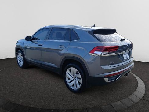 Used 2023 Volkswagen Atlas Cross Sport SE w/ Panoramic Sunroof Package FWD image 5