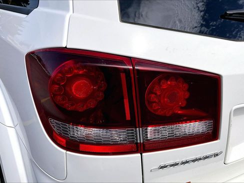 Used 2018 Dodge Journey Crossroad w/ Driver Convenience Group FWD image 29