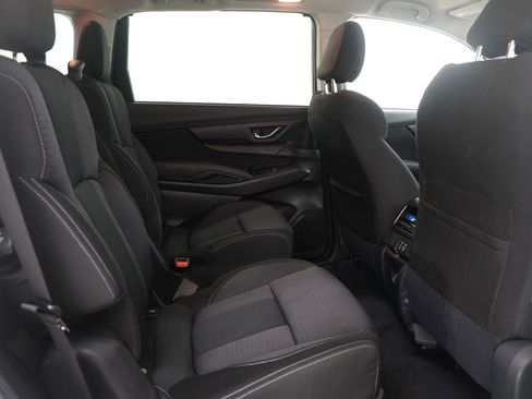 Used 2024 Subaru Ascent Premium w/ Convenience Package image 15