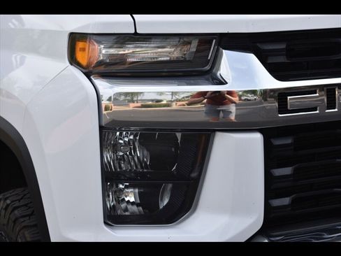 Used 2023 Chevrolet Silverado 2500 LT w/ Convenience Package image 40