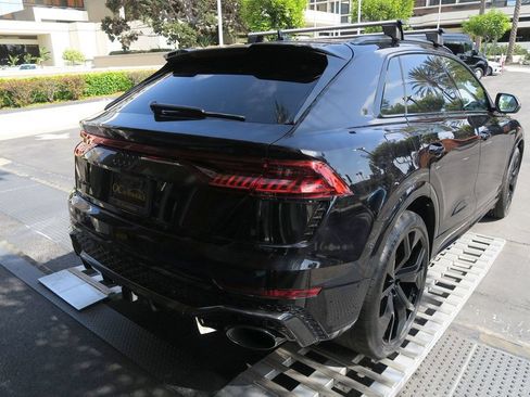 Used 2021 Audi RS Q8 w/ Carbon Optic Package AWD/4WD image 39