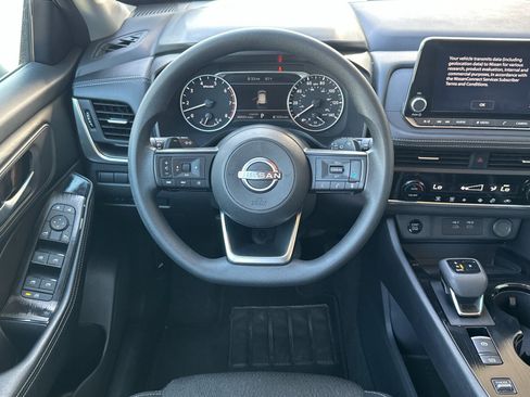 Used 2024 Nissan Rogue SV image 13