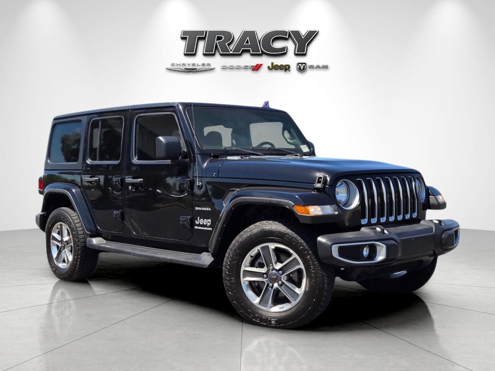 Used 2023 Jeep Wrangler Unlimited Sahara w/ Cold Weather Group AWD/4WD image 2