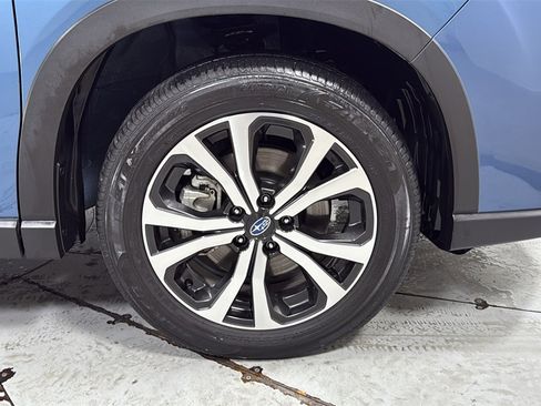 Used 2023 Subaru Forester Limited w/ Popular Package #2 image 21