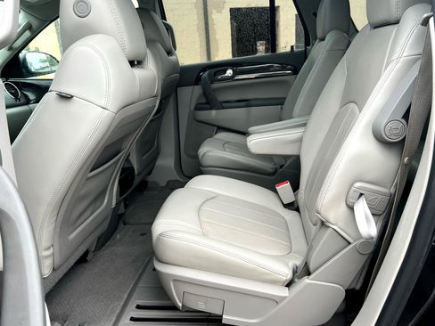 Used 2017 Buick Enclave Leather image 22