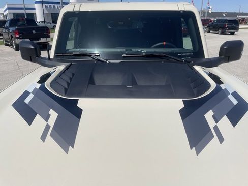 New 2025 Ford Bronco Raptor w/ Interior Carbon Fiber Pack image 5