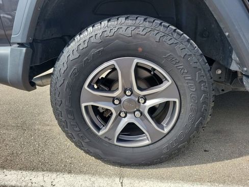 Used 2018 Jeep Wrangler Unlimited Sport S AWD/4WD image 4