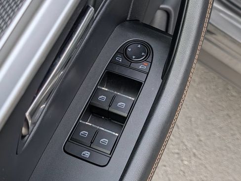 Certified 2024 MAZDA CX-90 Plug-In Hybrid w/ Premium Pkg AWD/4WD image 21
