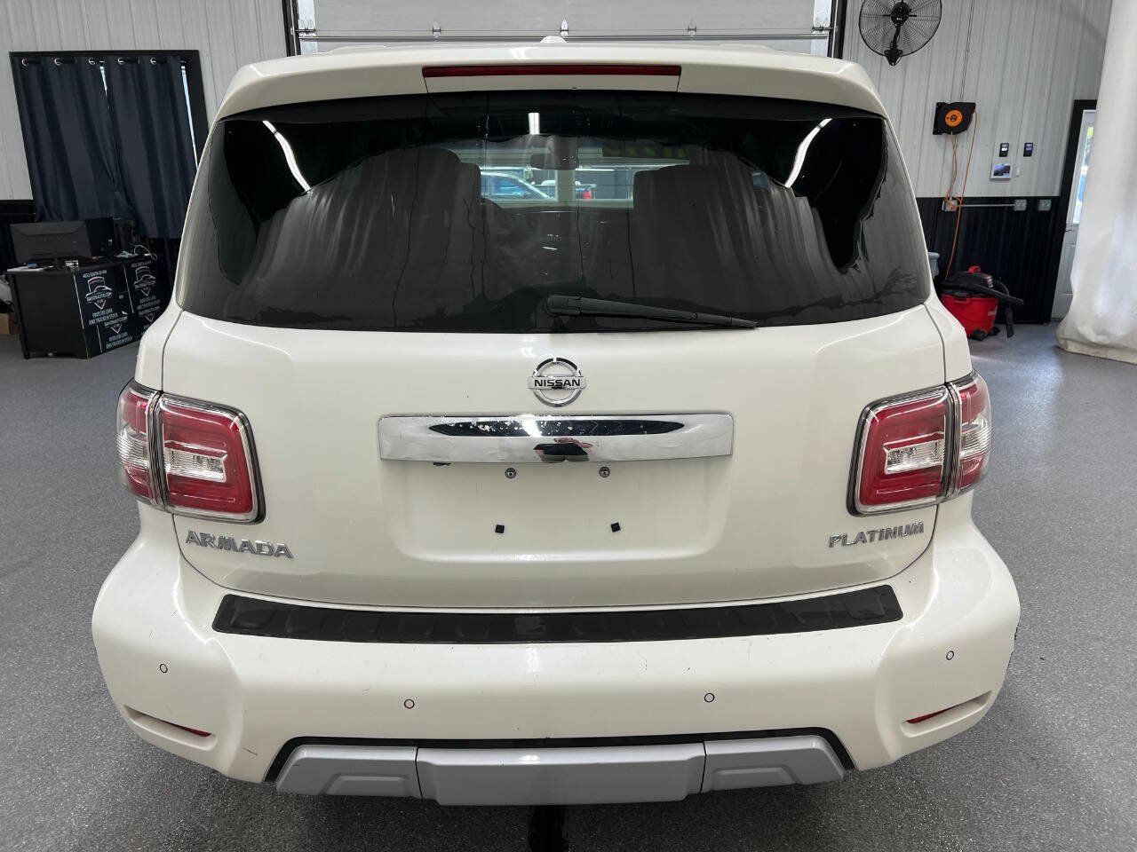 Used 2017 Nissan Armada Platinum w/ Captain Seat Package AWD/4WD image 5