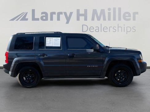 Used 2016 Jeep Patriot Sport w/ Power Value Group image 8