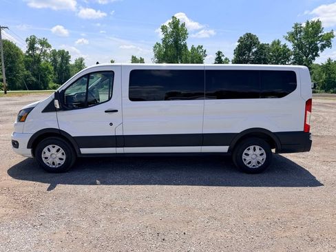 Used 2023 Ford Transit 350 XLT RWD image 4