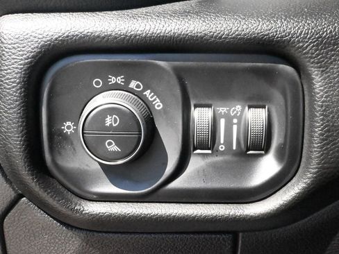 Used 2025 RAM 1500 Big Horn AWD/4WD image 17