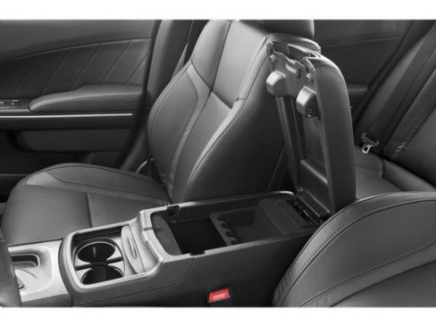 Used 2018 Dodge Charger R/T w/ Plus Group image 18