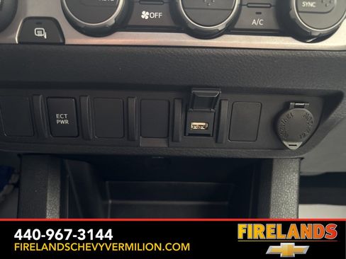 Used 2022 Toyota Tacoma SR image 19