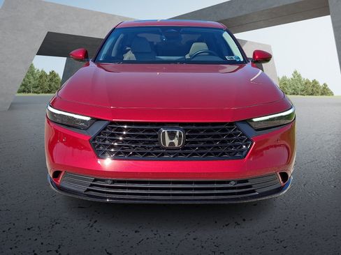 Used 2025 Honda Accord EX-L image 2