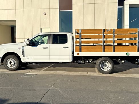 New 2025 Ford F350 XL w/ XL Chrome Package image 6