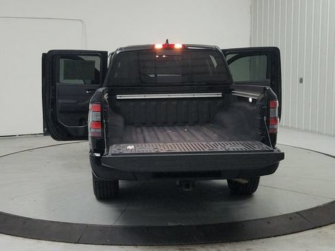 Used 2024 Nissan Frontier SV w/ SV Convenience Package RWD image 15