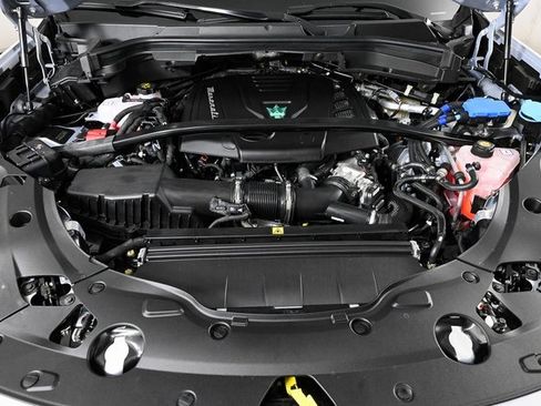 New 2025 Maserati Grecale GT image 36