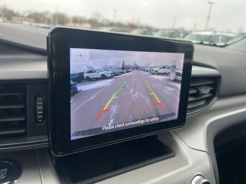 Certified 2023 Ford Explorer XLT w/ Class IV Trailer Tow Package image 13