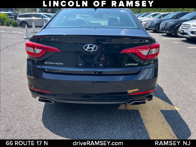 Used 2015 Hyundai Sonata Limited w/ Option Group 06 FWD image 4