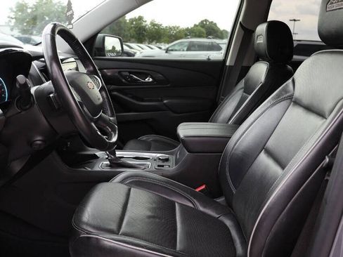 Used 2020 Chevrolet Traverse High Country FWD image 13