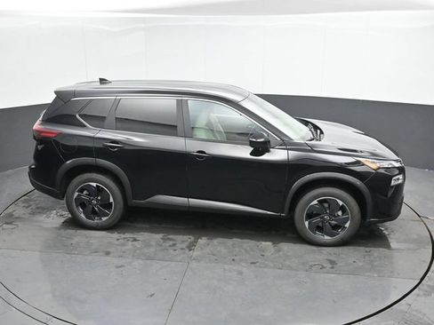 Used 2025 Nissan Rogue SV AWD/4WD image 34