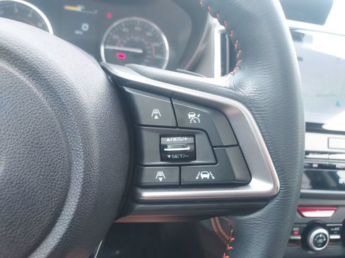 Used 2019 Subaru Crosstrek 2.0i Limited w/ Moonroof Package w/Navigation AWD/4WD image 23