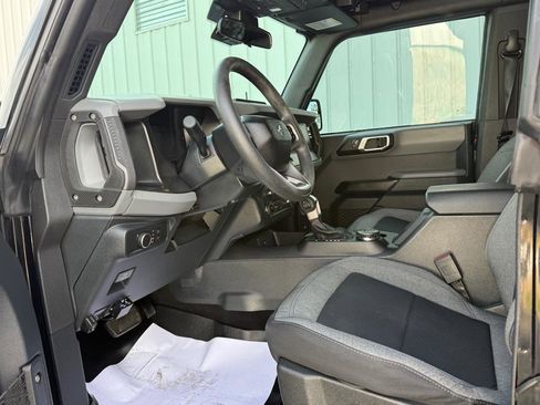 Used 2022 Ford Bronco 4-Door w/ Sasquatch Package image 9